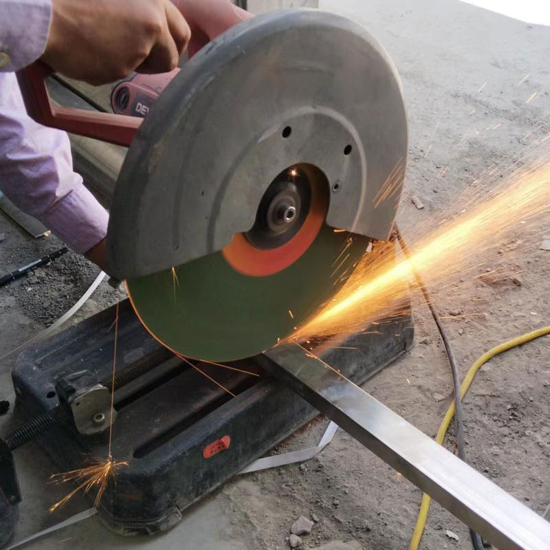 Cutting Stainless Steel