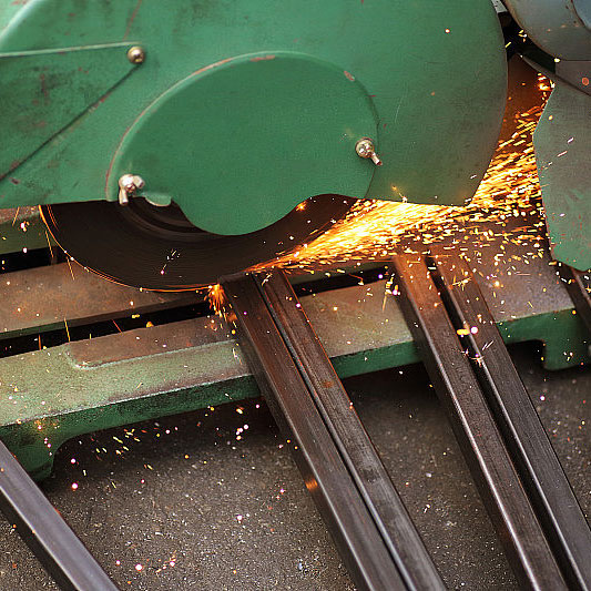 Cutting Steel Pipe