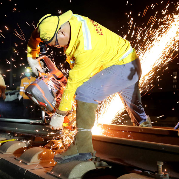 Faster Rail Cutting